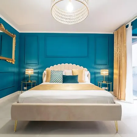 Johnny'S Suites-2